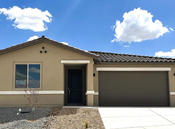 2116 Viviane Loop NE, Rio Rancho, NM 87144