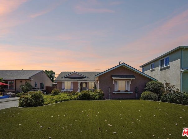 12825 Morning Ave, Downey, CA 90242