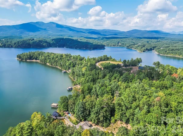 84 Peninsula Drive, Marion, NC 28752