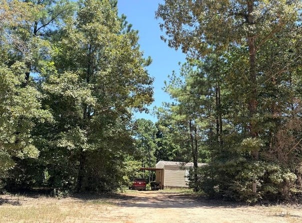 391 Deer Country Rd, Chester, TX 75936