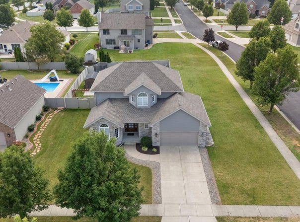 301 E 125th Avenue, Crown Point, IN 46307