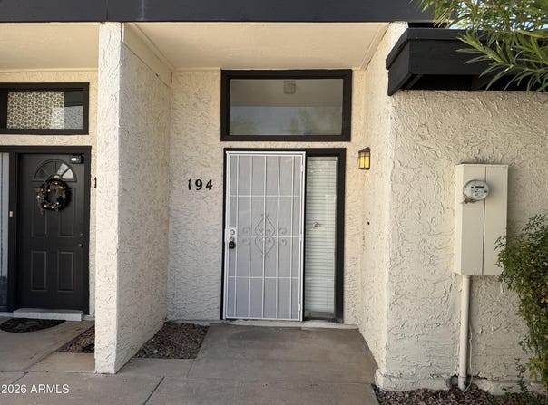 1051 S DOBSON Road, Mesa, AZ 85202