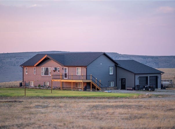 33 Crazy Bear Trail, Absarokee, MT 59001