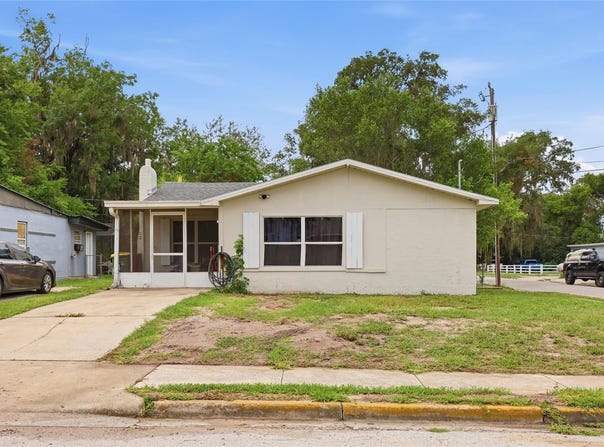 LEESBURG, FL 34748