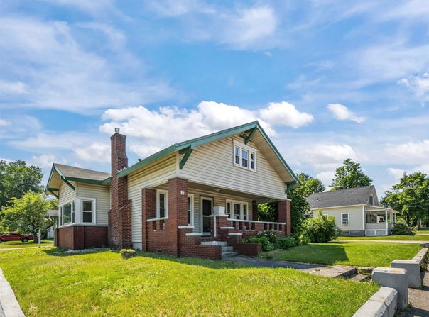 77 Highland Street, Laconia, NH 03246