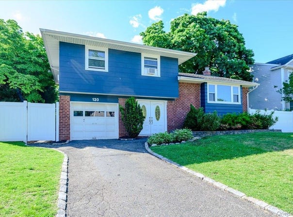 120 Sutton Drive, Plainview, NY 11803
