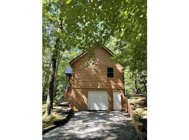 266 Springbrook Drive, Franklin, NC 28734