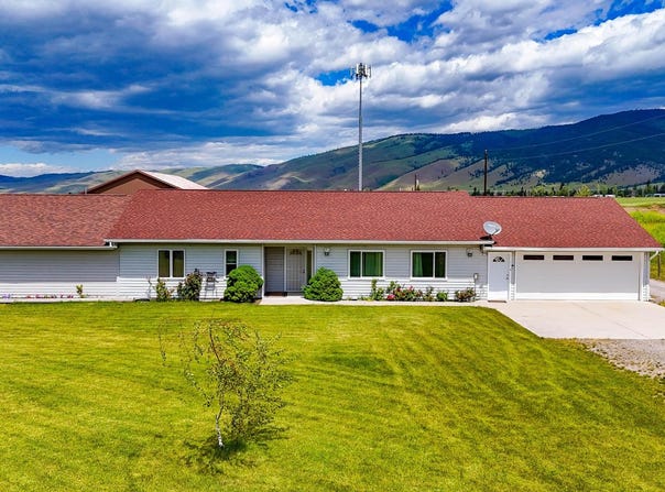 93396 US Highway 93, Arlee, MT 59821