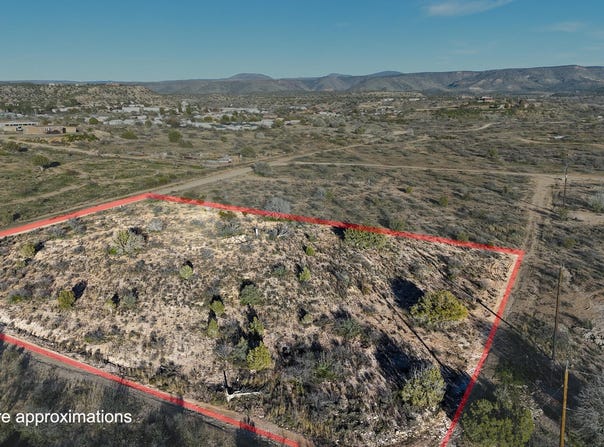 4025 E RED BARON Drive E, Rimrock, AZ 86335