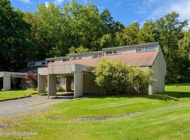 142 Ridge Drive, Tannersville, PA 18372