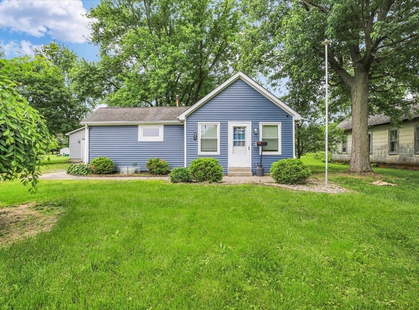 506 E Richardson, Farmer City, IL 61842