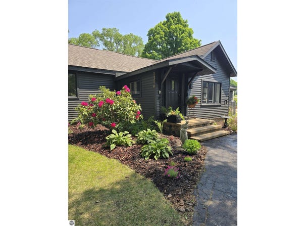 1314/1316 M-75, Boyne City, MI 49712