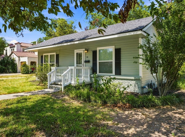 110 S Marable Street, West, TX 76691