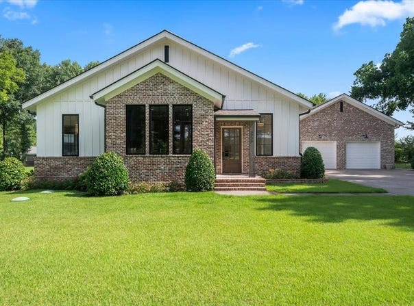 2005 KEOUGH Dr, Piperton, TN 38017