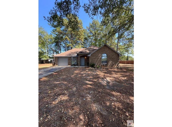 315 Hickory Dr., Maud, TX 75567