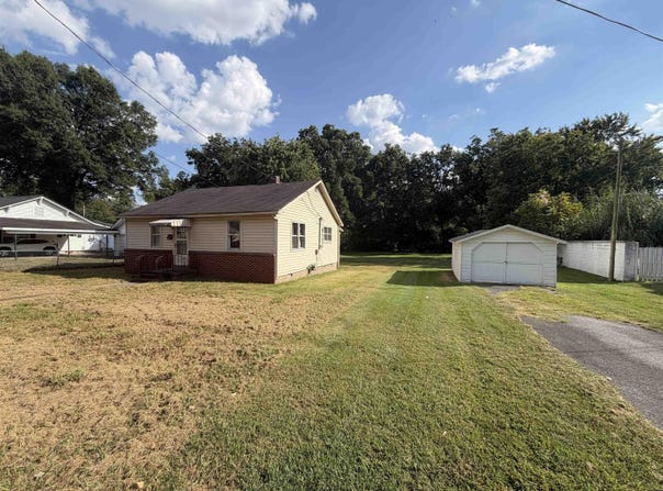 109 Walters Ave, Martin, TN 38237