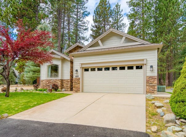 201 Sequoia Circle, Blairsden, CA 96103