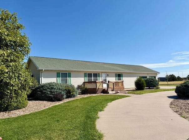 705 Dylan Dr, Colby, KS 67701
