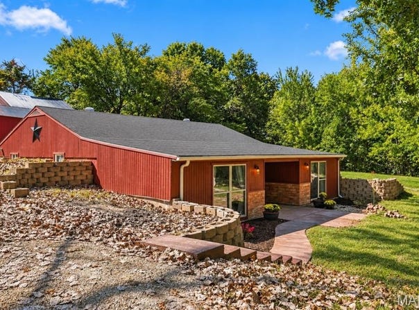 21479 State Highway U, Warrenton, MO 63383