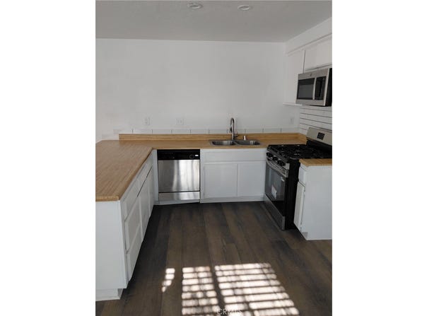 27160 Vista, Helendale, CA 92342