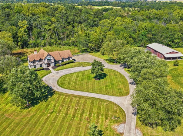 3191 Spring Valley Road, London, OH 43140