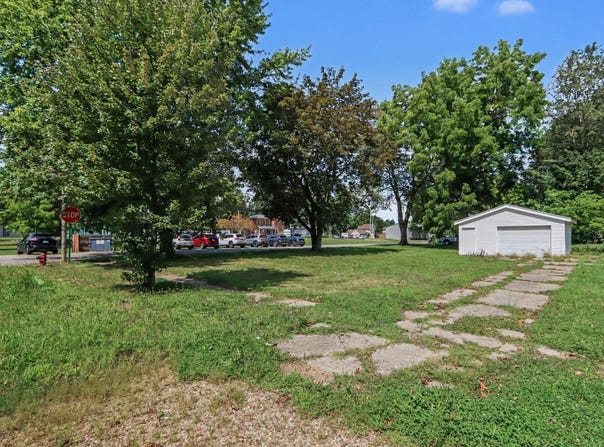 303 E State Street, Vicksburg, MI 49097