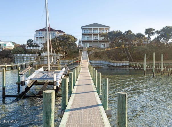 1704 Emerald Drive, Emerald Isle, NC 28594