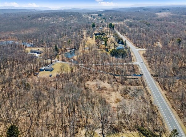1136 Route 32, Plattekill, NY 12589