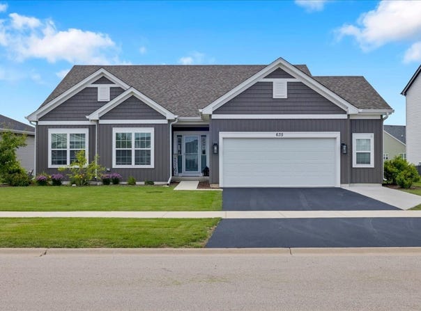 635 Maplewood Circle, Elburn, IL 60119