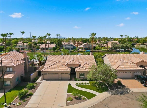1819 E MONARCH BAY Drive, Gilbert, AZ 85234
