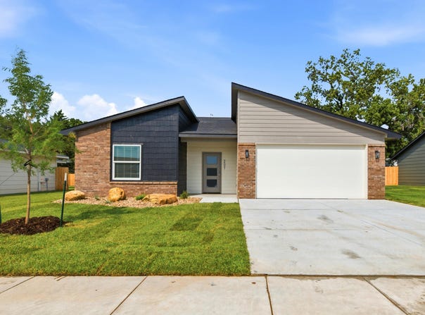 207 Tomahawk, Clearwater, KS 67026