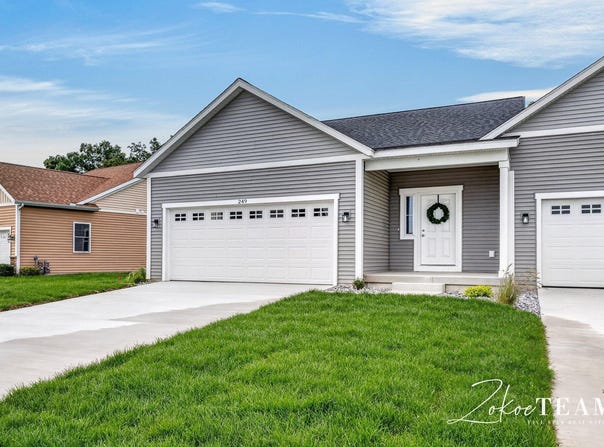 251 Hazelnut Drive, Coopersville, MI 49404