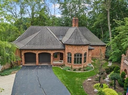 4665 Rue St Michelle, West Bloomfield Twp, MI 48323