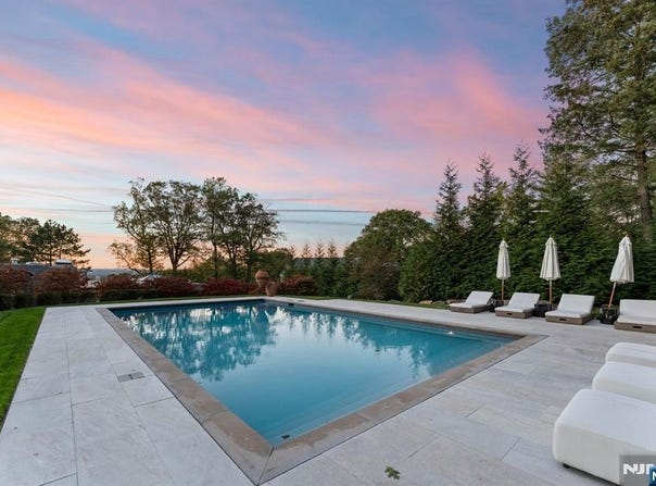 8 Stanton Road, Tenafly, NJ 07670