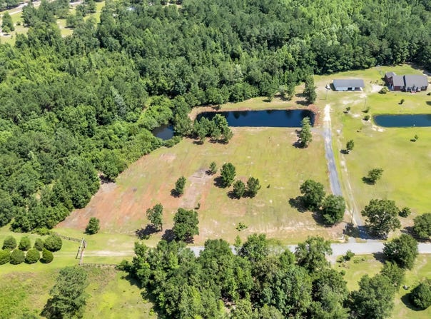 602 Alligator Rd., Andrews, SC 29510