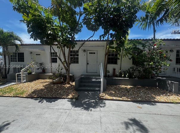 8335 Crespi Blvd, Miami Beach, FL 33141