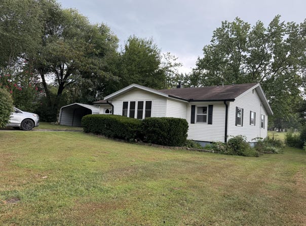 107 E James Street, Mountain View, MO 65548
