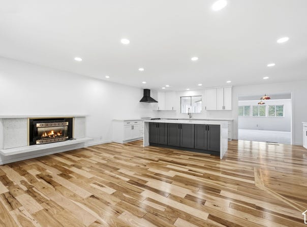 791 E 650 S, Centerville, UT 84014