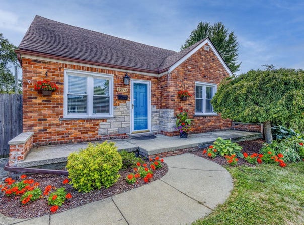 22712 Liberty Street, Saint Clair Shores, MI 48080
