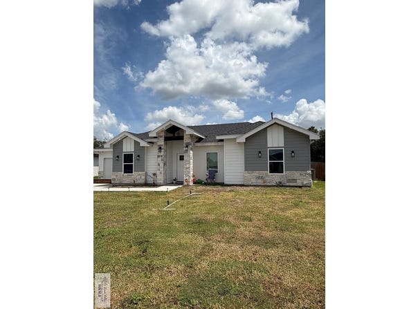 402 N DRIFT ST, LA FERIA, TX 78559