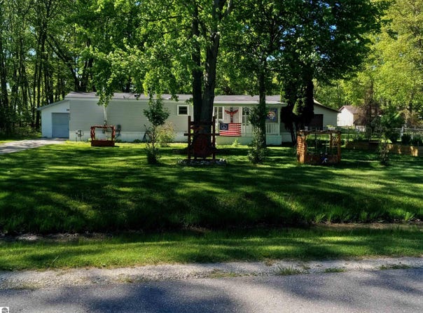 4144 E Anne Street, Au Gres, MI 48703