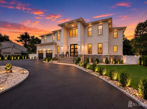 28 Ross Hall Boulevard, Piscataway, NJ 08854