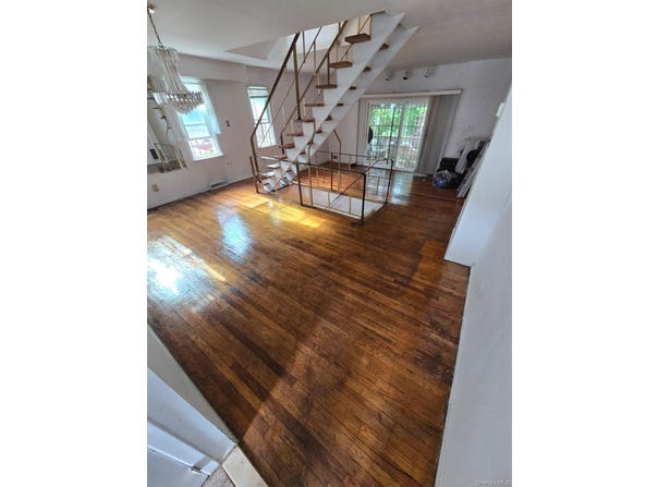 1611 Plainview Avenue, Far Rockaway, NY 11691