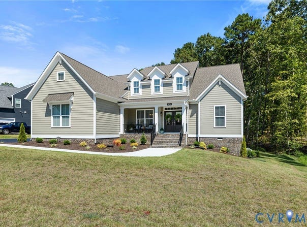 18224 Red Barn Ct, Moseley, VA 23120