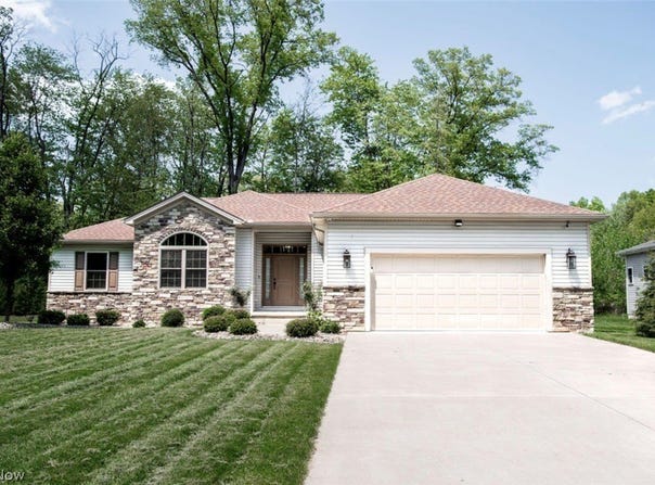 101 Muirfield, Warren, OH 44484