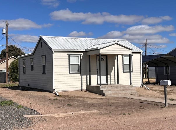 207 E K Street, Ogallala, NE 69153