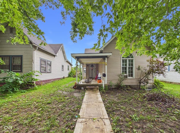 1932 Walnut Street, Anderson, IN 46016