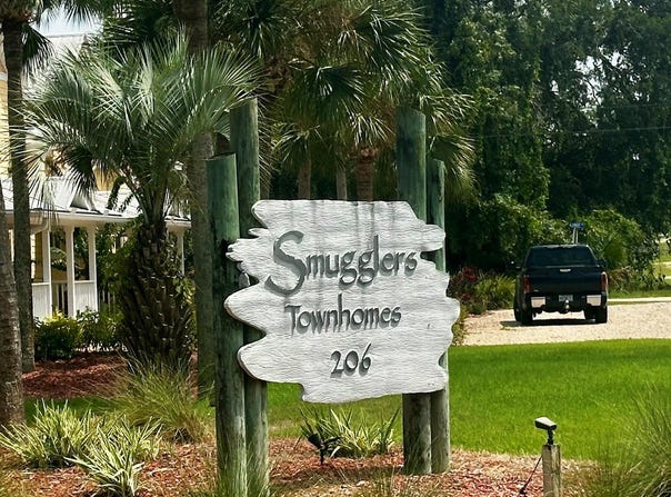 206 SE TENTH Street, STEINHATCHEE, FL 32359