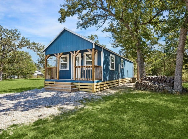 222 Houston Ave, Somerville, TX 77879