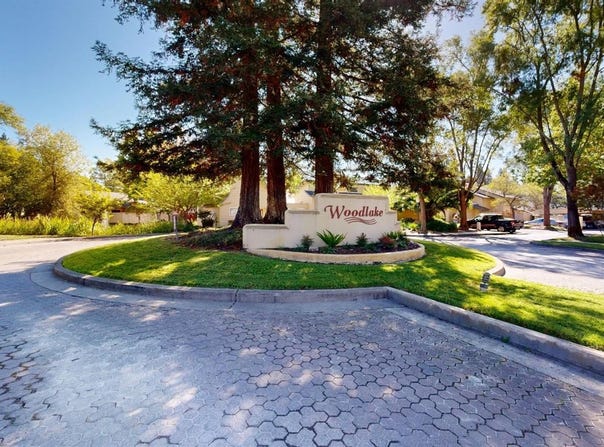 2402 Woodlake Drive, Santa Rosa, CA 95405